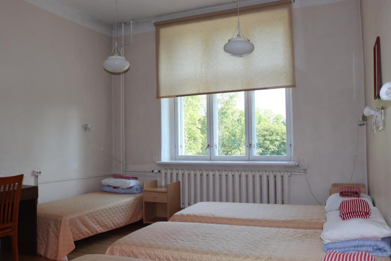 פארנו Hostel Louna מראה חיצוני תמונה
