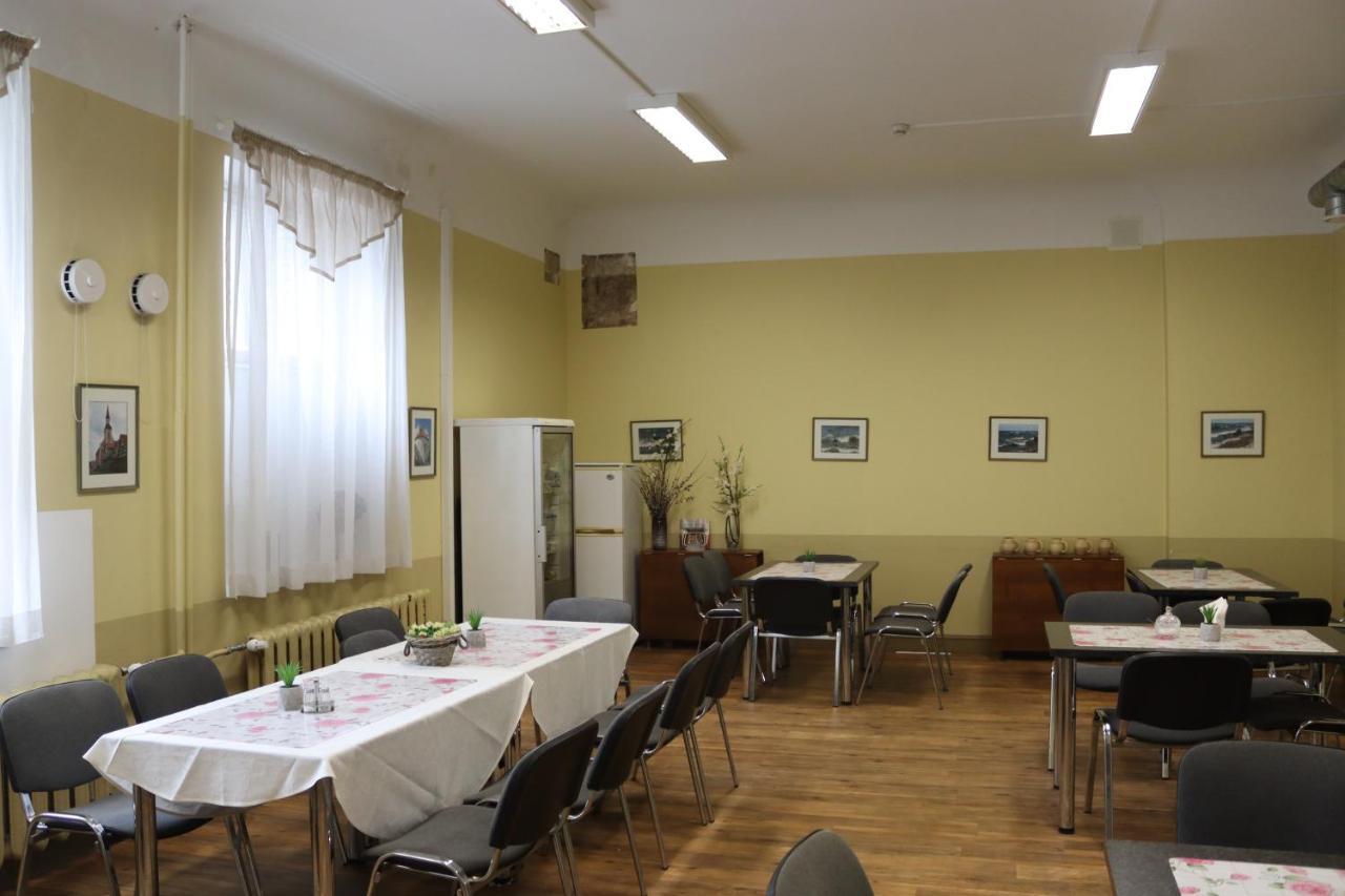 פארנו Hostel Louna מראה חיצוני תמונה