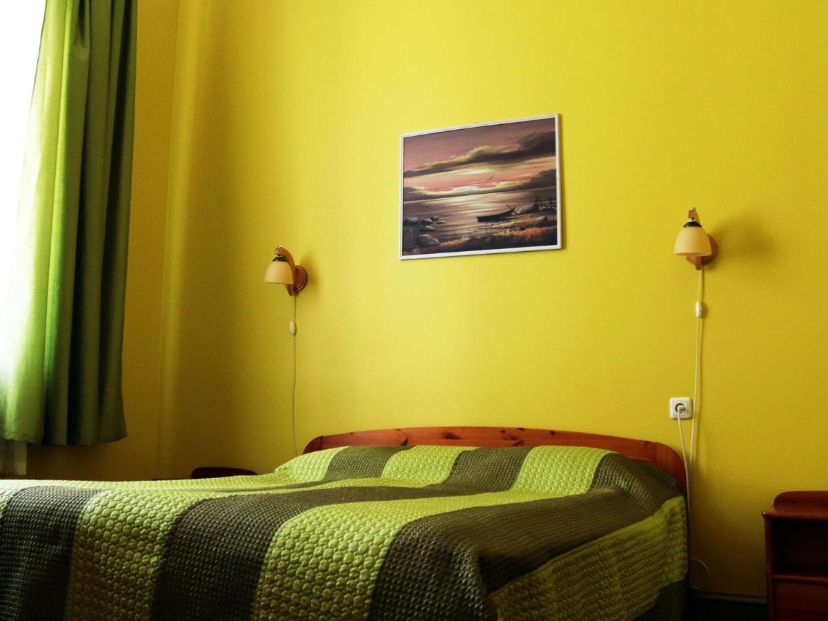 פארנו Hostel Louna מראה חיצוני תמונה