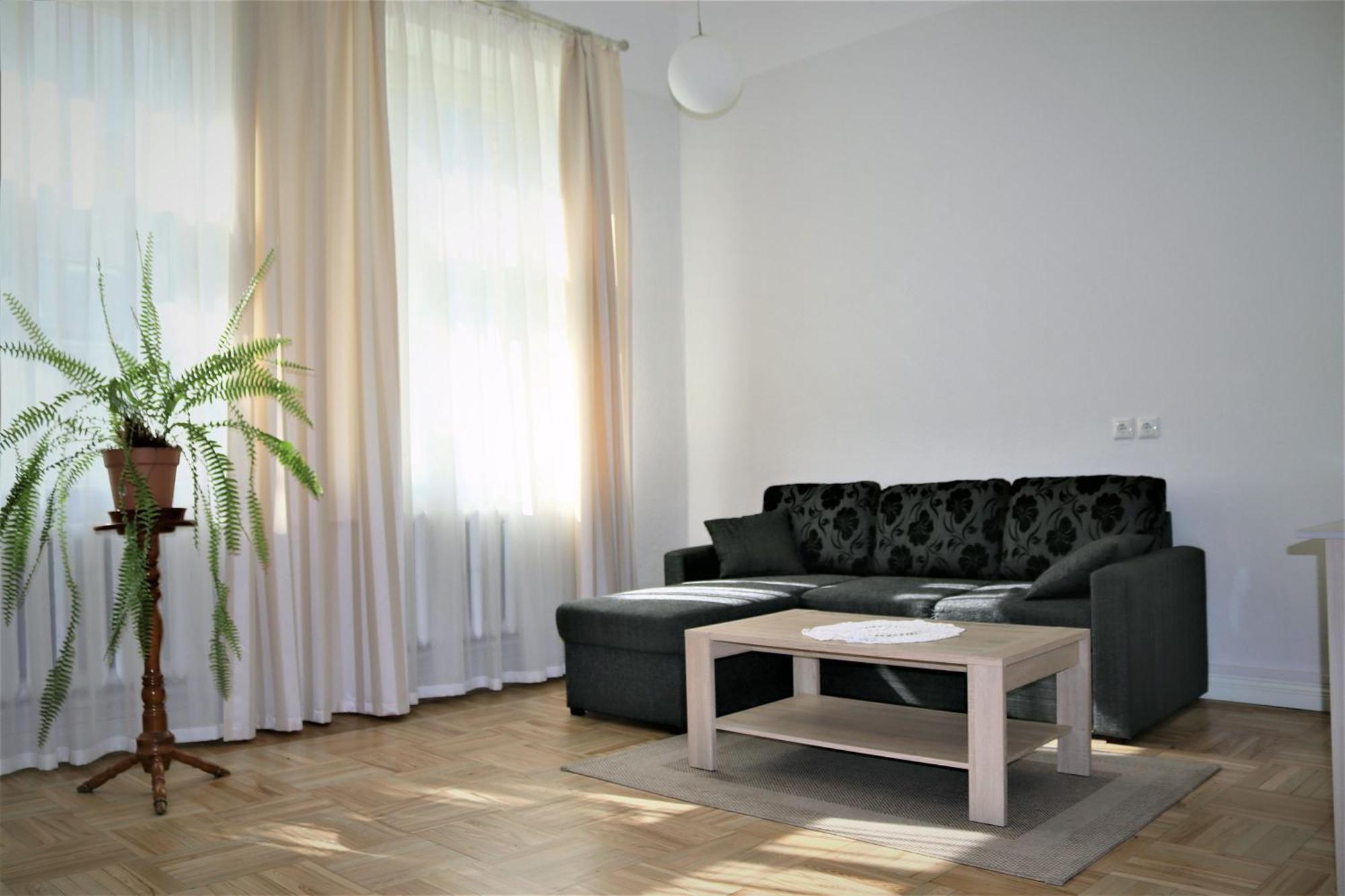 פארנו Hostel Louna מראה חיצוני תמונה